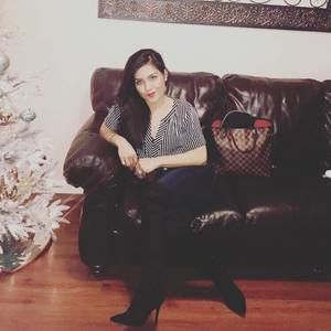 Meet your Posher, Lauren